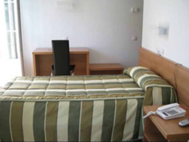 HOSTAL RIOJA hostal rioja: